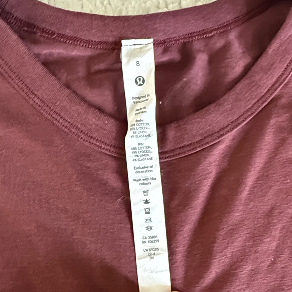 Lululemon Maroon Crop Top - Picture 2 of 4
